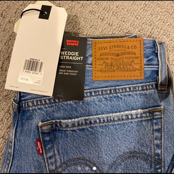 Jeans - Picture 3 of 5